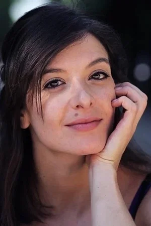  Ariane Mourier photo