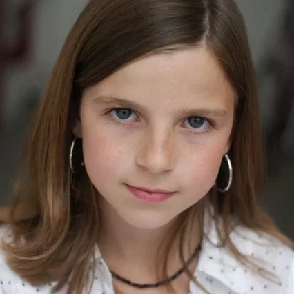  Esther Valding