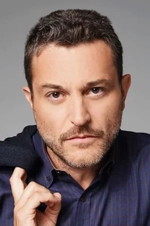  Yorgos Karamihos
