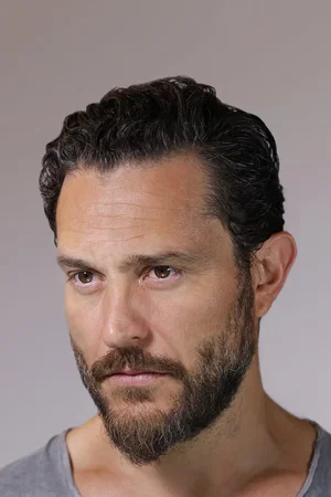  Yorgos Karamihos