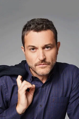  Yorgos Karamihos