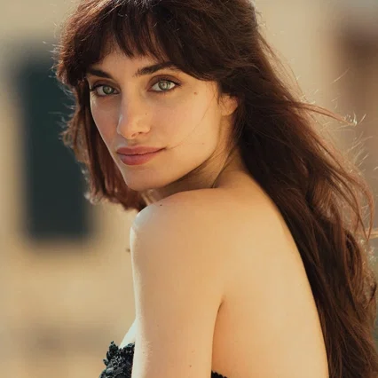  Denise Capezza