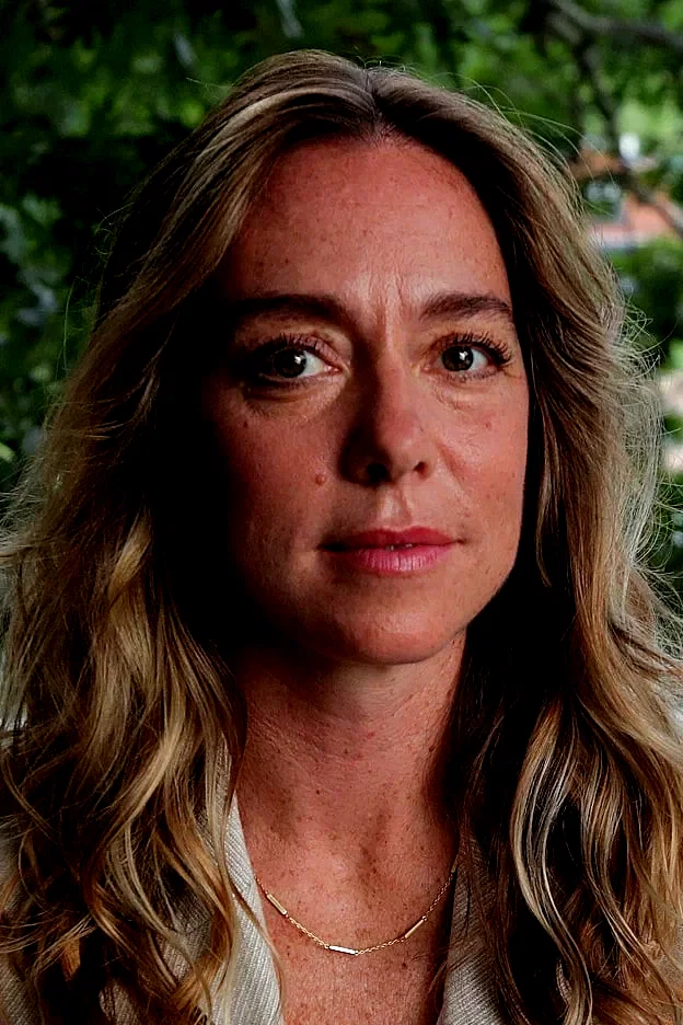  Siân Heder