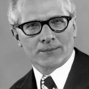 Photo star :  Erich Honecker