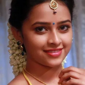 Photo star :  Sri Divya