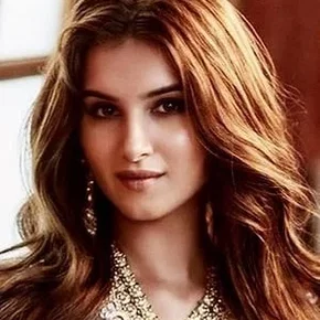 Photo star :  Tara Sutaria