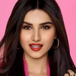 Photo star :  Tara Sutaria
