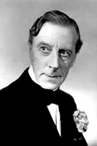  Ernest Thesiger