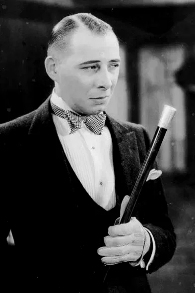  Lucien Prival