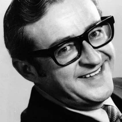  Joe Flynn