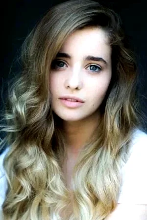 Holly Earl