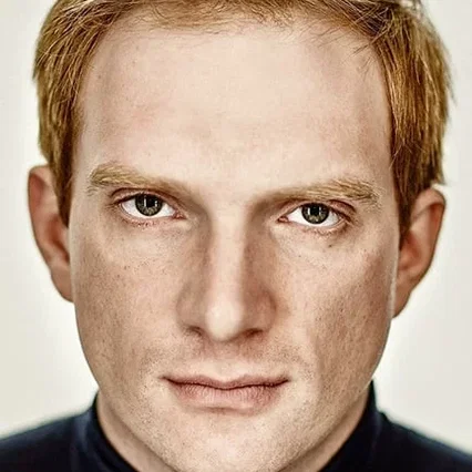  Andrey Burkovskiy