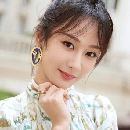  Yang Zi