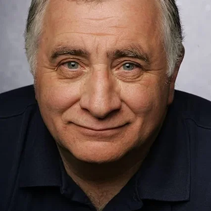  Teddy Coluca