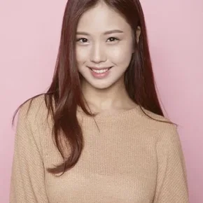 Photo star :  Go Min-si