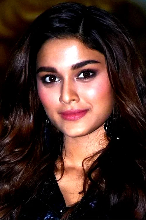  Saiee Manjrekar
