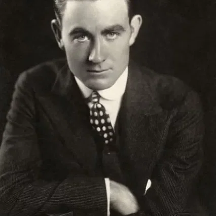 Owen  Moore