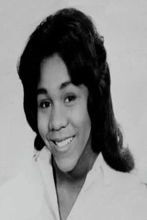  Clydie King photo
