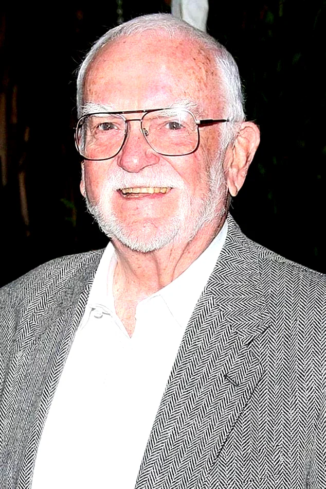 Frank Pierson