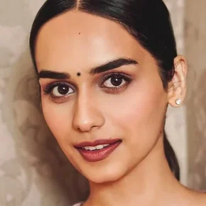 Photo star :  Manushi Chhillar