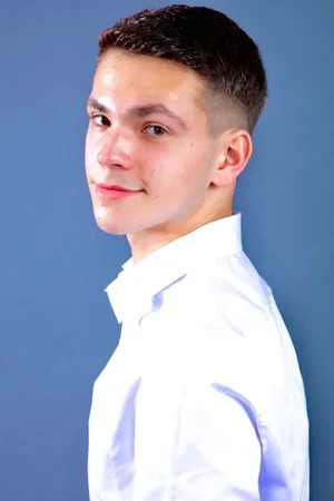  Adam Bengana photo