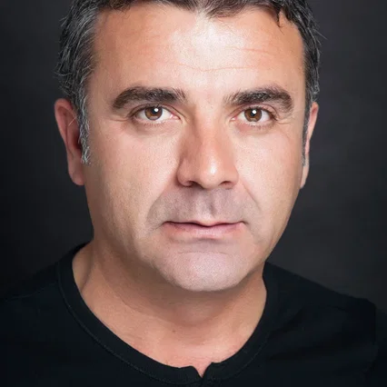  Mahir İpek