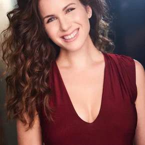 Photo star :  Shoshana Wilder