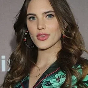 Photo star :  Macarena Achaga