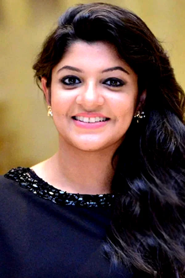  Aparna Balamurali