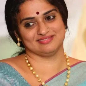 Photo star :  Pavitra Lokesh