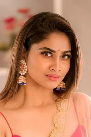  Shivani Narayanan
