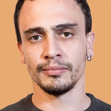  Simone Liberati