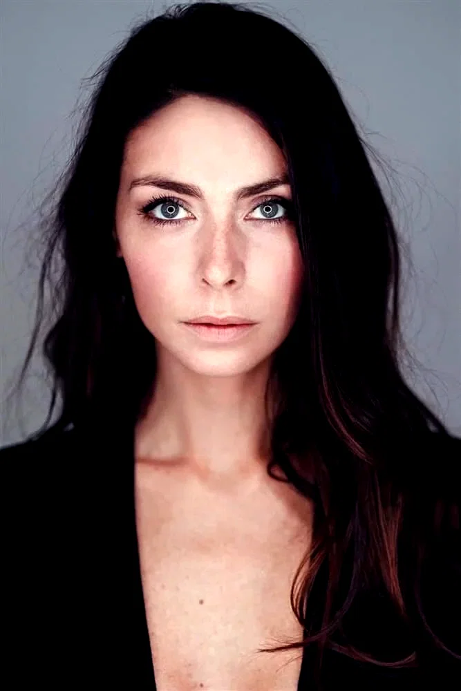 Emilie Arthapignet