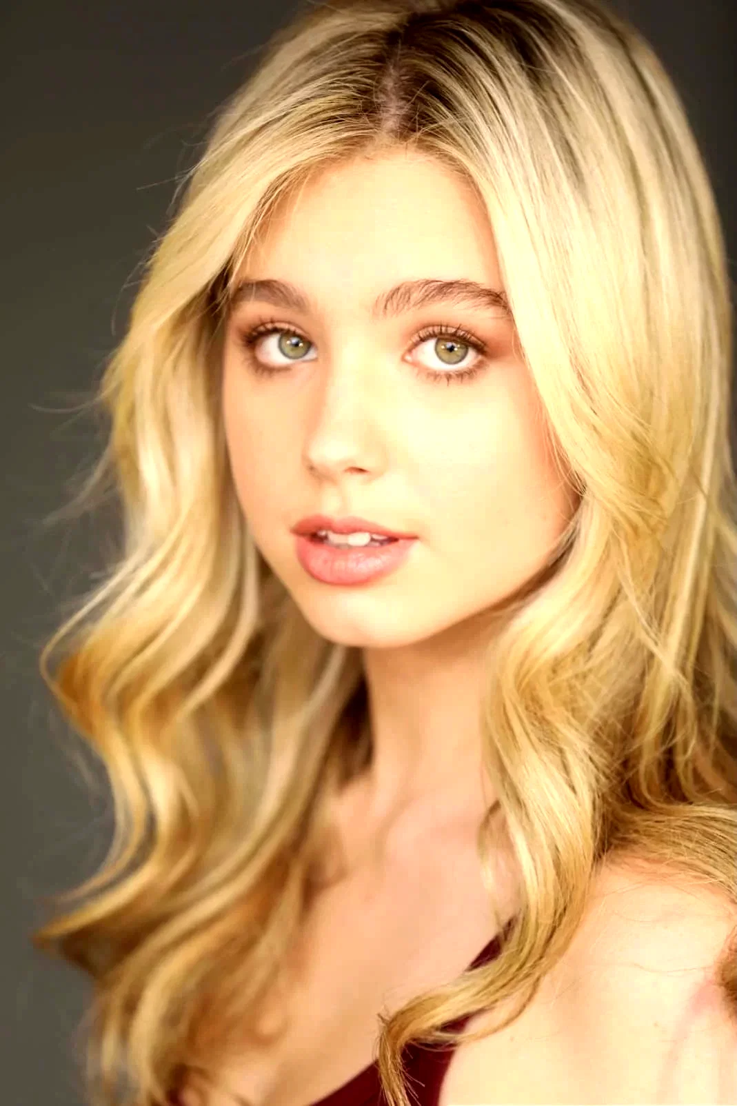  Lilia Buckingham