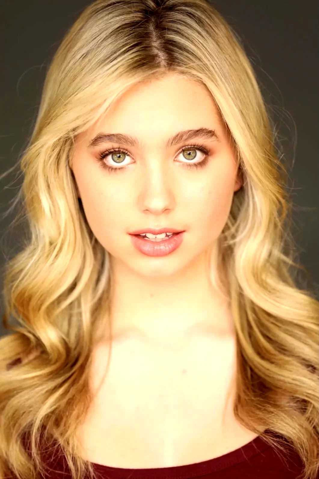  Lilia Buckingham