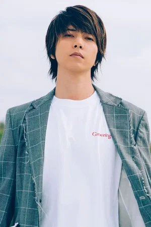  Tomohisa Yamashita photo