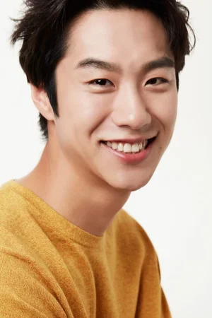  Shim Hee-sub