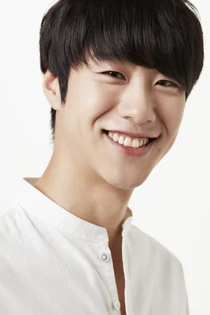  Shim Hee-sub photo