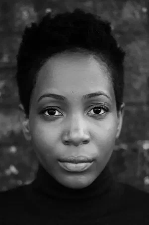  Tamara Lawrance photo