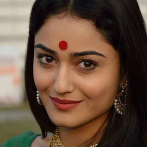 Photo star :  Tridha Choudhury