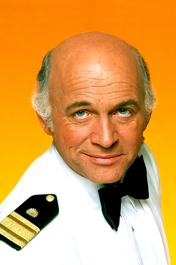  Gavin MacLeod