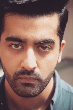  Saim Sadiq