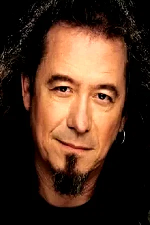  Luis Posada