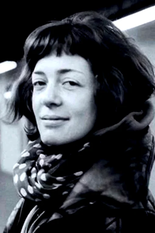 Elisa Miller