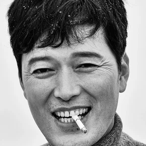 Photo star :  Jung Jae-young
