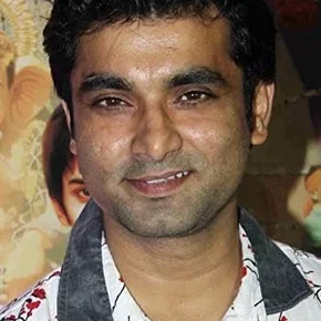 Photo star :  Santosh Juvekar