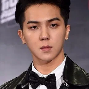Photo star :  Song Min-ho