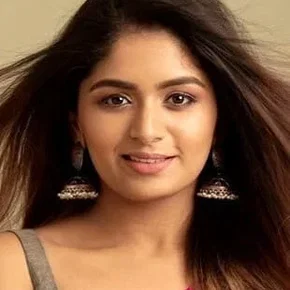Photo star :  Aditi Shankar