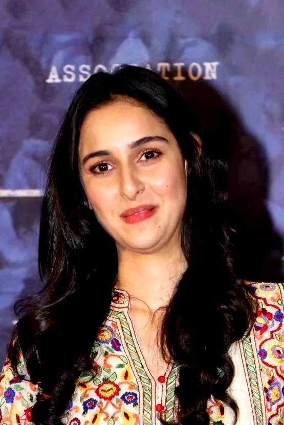  Sadia Khateeb