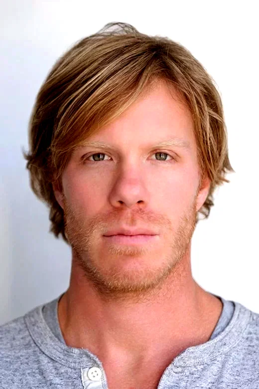 Marc Menchaca